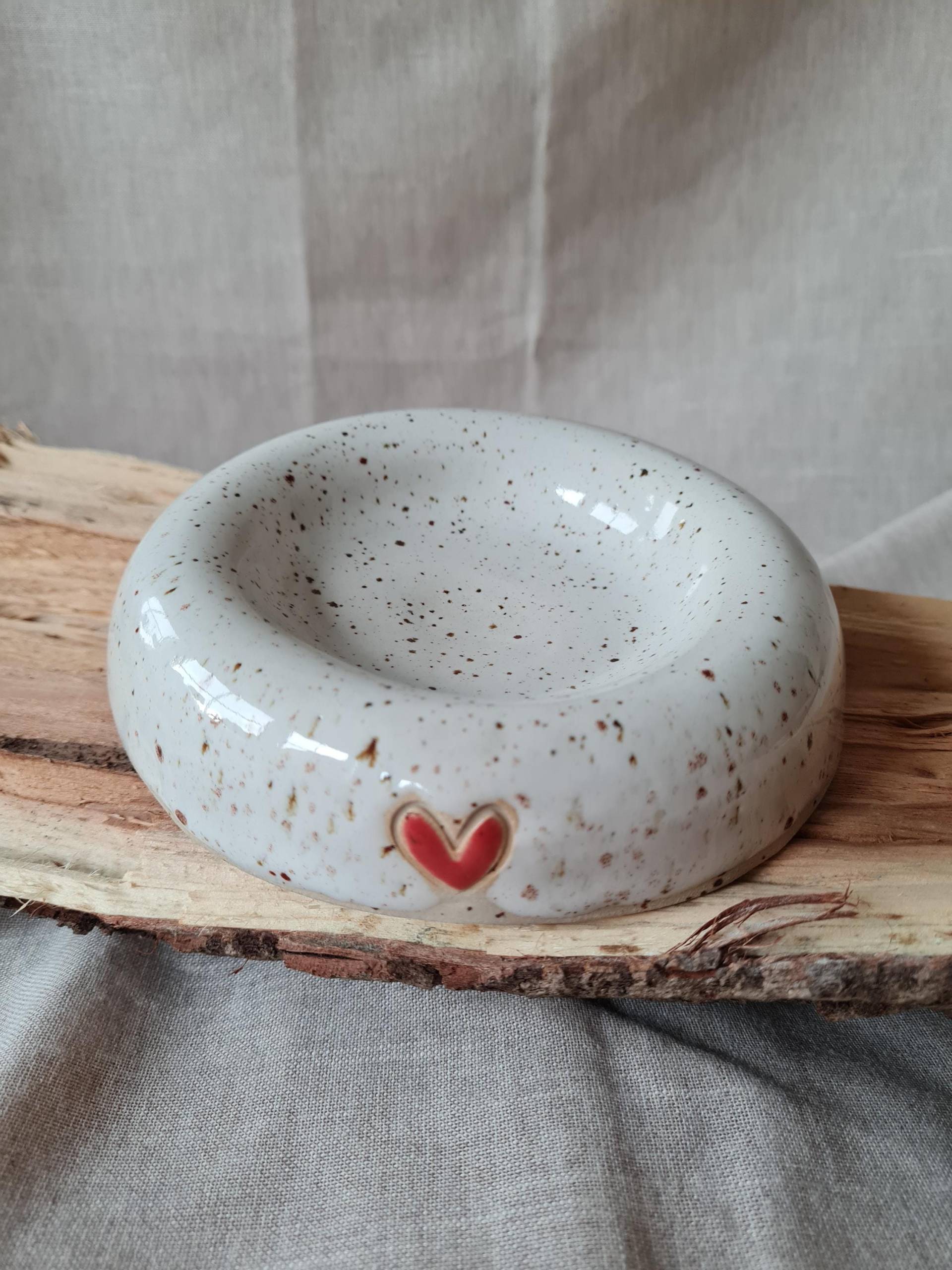 Ringschale, Schmuckschale, Seifenschale "Mit Herz" 14cm Ringschale, Schmuckschale, Seifenschale "Mit Herz" 14cm von kskeramik