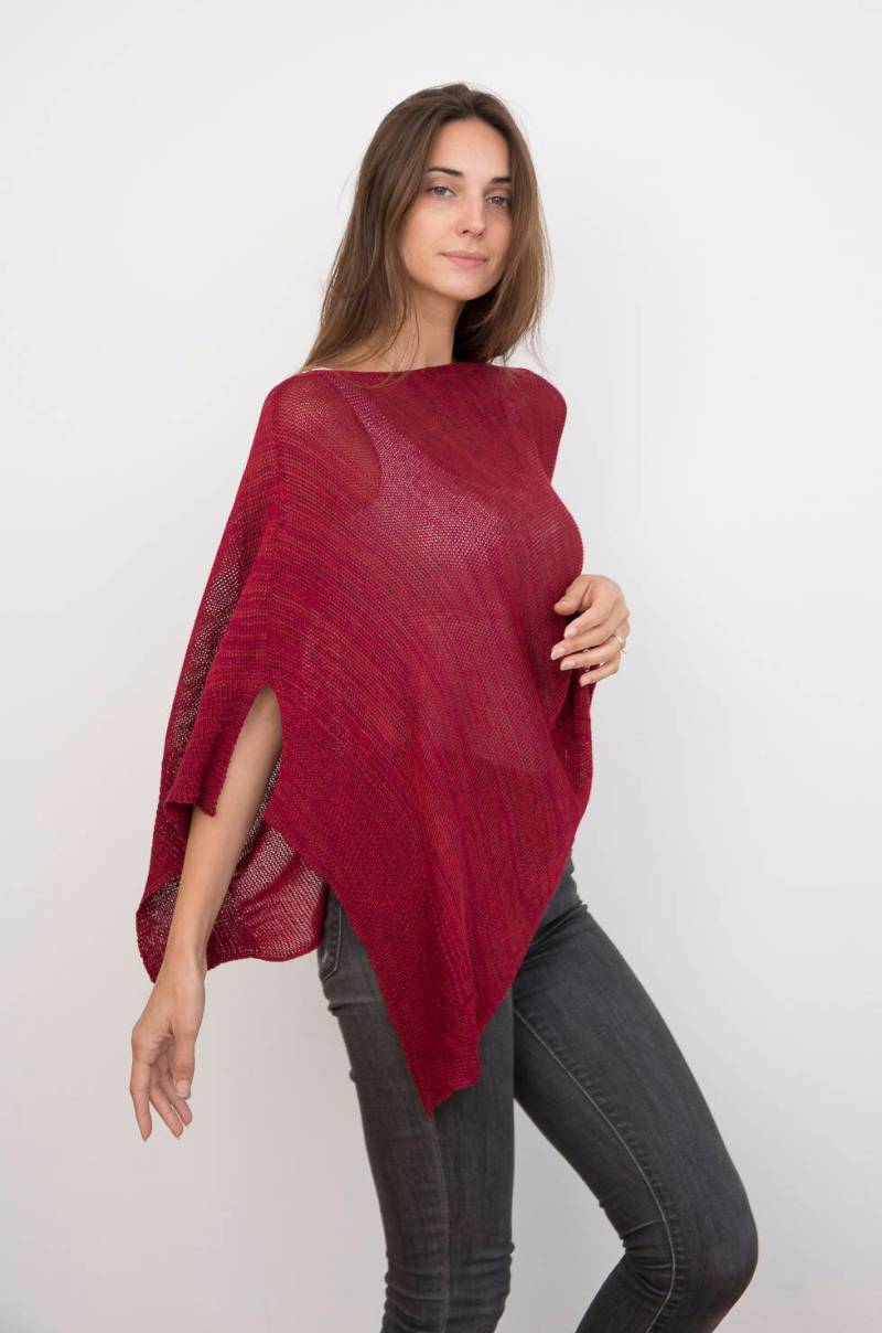 Ganzjahres Poncho Rot von ktwf