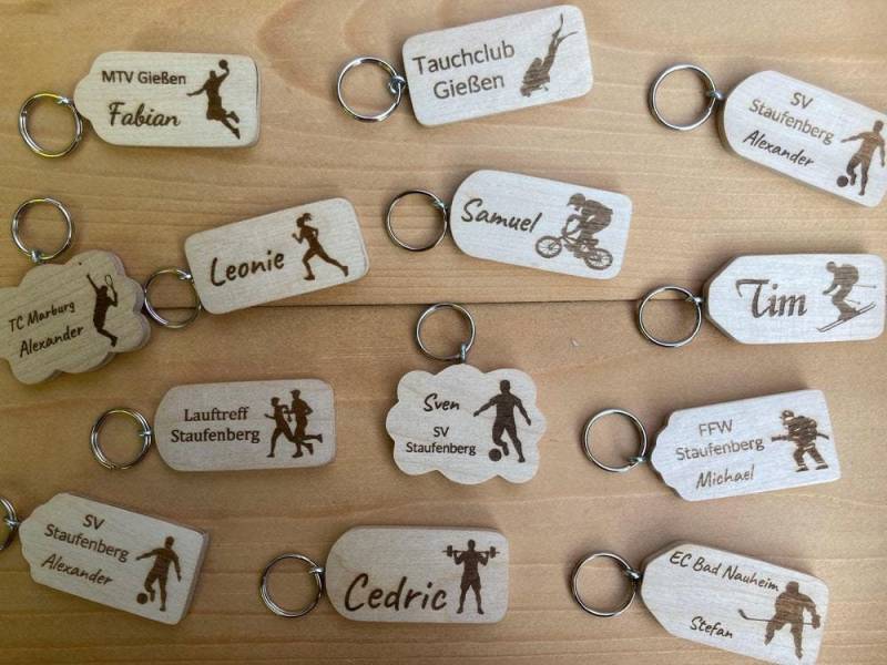 Schlüsselanhänger Sport Name Personalisiert Handball Fußball Schlüsselanhänger Sport Name Personalisiert Handball Fußball von kuhara