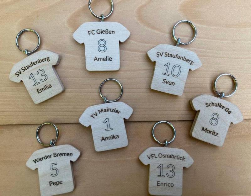 Schlüsselanhänger Sport Name Personalisiert Handball Fußball Schlüsselanhänger Sport Name Personalisiert Handball Fußball von kuhara