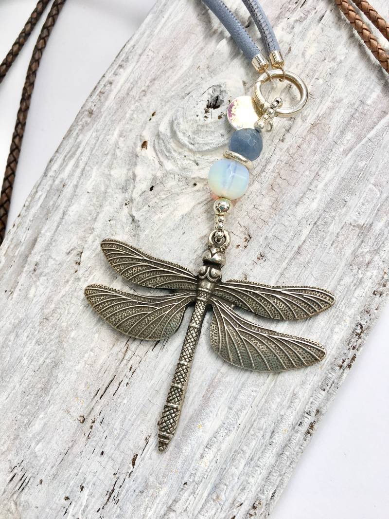 Dragonfly Soft Silkribbon , Changeable Pendants Libelle An Einer Seidenkette, Hellblau Dragonfly Soft Silkribbon , Changeable Pendants Libelle An Einer Seidenkette, Hellblau von kunstvollkoeln