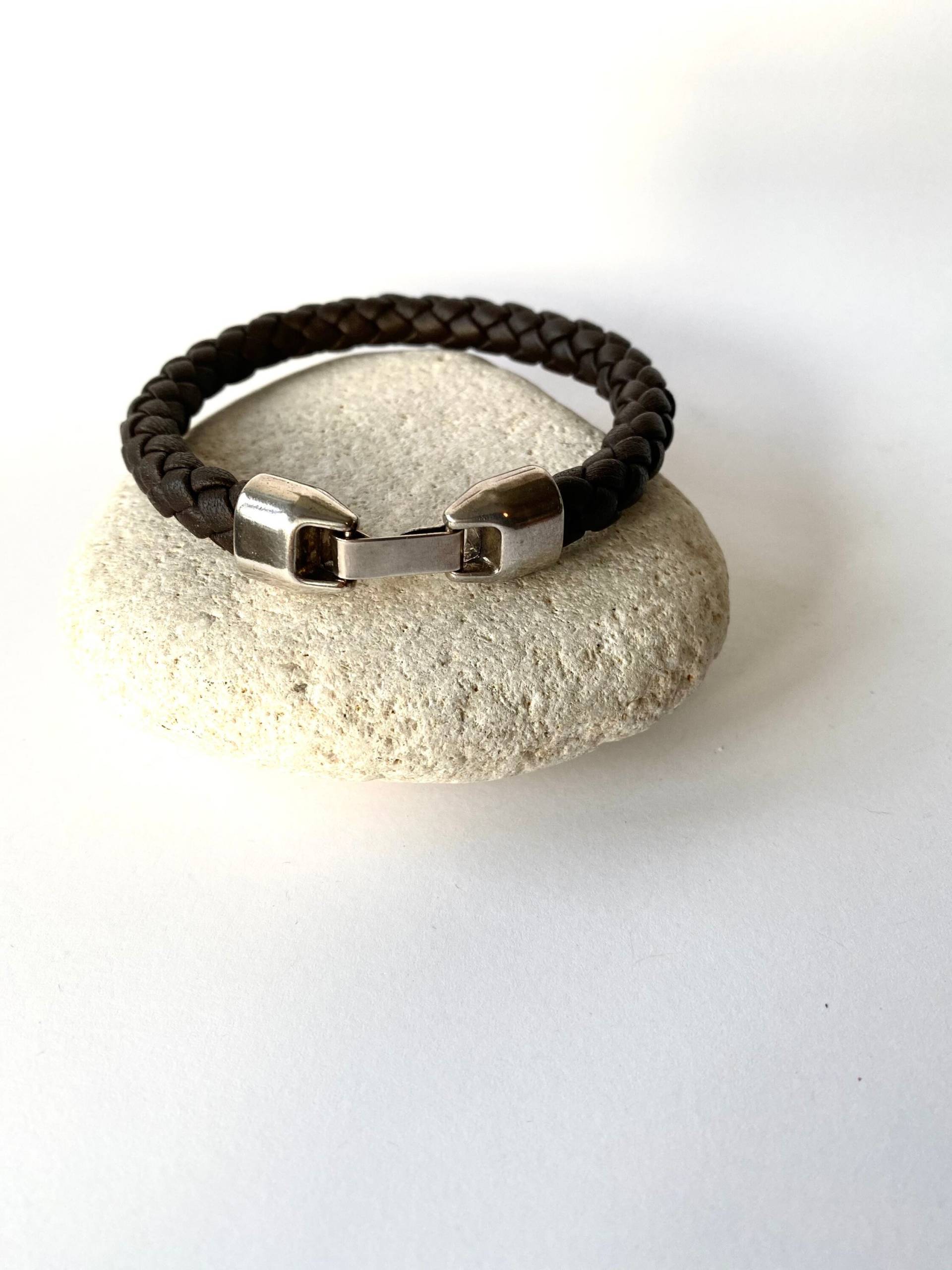 Rund Geflochtenes Nappalederarmband , Dunkelbraun Zamack-Schiebeverschluss Rund Geflochtenes Nappalederarmband , Dunkelbraun Zamack-Schiebeverschluss von kunstvollkoeln