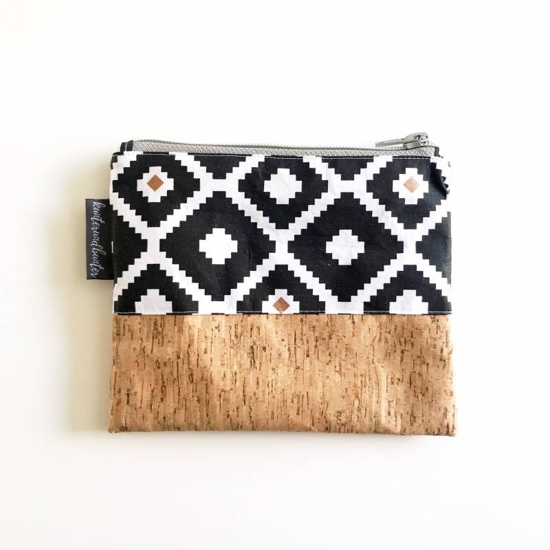 Etui Täschchen Mit Kork Schwarz Weiß Kupfer von kunterundbunter