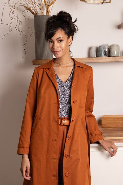 l'amour est bleu Trenchcoat aus Bio-Baumwolle l'amour est bleu Trenchcoat aus Bio-Baumwolle von l'amour est bleu