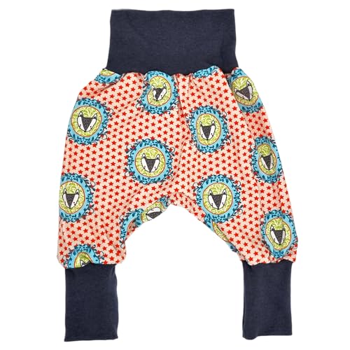 la.nunu Hose für Kinder - Füchse Sterne Rot 110-122 - Kinderhose aus Baumwolle - Handarbeit - Baby Jungen Mädchen Pumphose Jogginghose Haremshose Mitwachshose von la.nunu