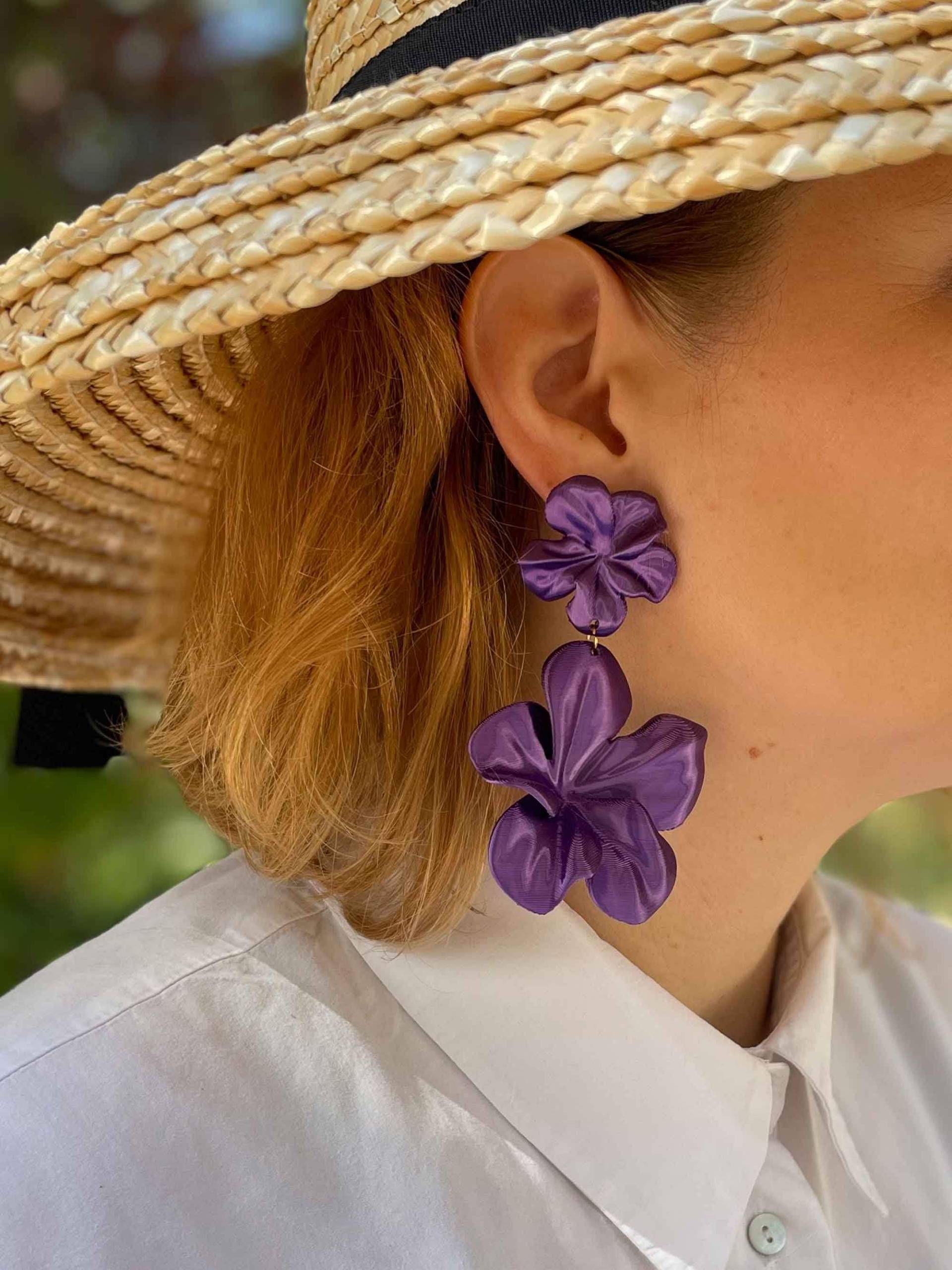 Große Violette Hibis-Ohrringe. 3D-Gedruckte Ohrringe, Leicht Und Nachhaltig Große Violette Hibis-Ohrringe. 3D-Gedruckte Ohrringe, Leicht Und Nachhaltig von laCarpintera