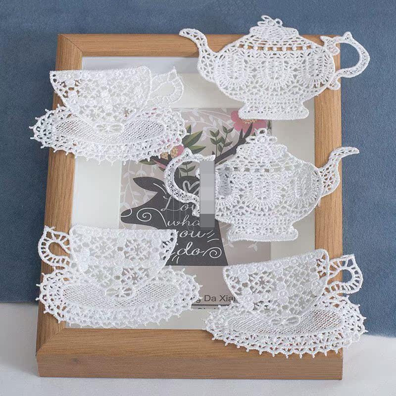 10stk 6-11 cm Breit Elfenbein Tasse Teekanne Gestickt Andmade Nähen Handwerk Material Kleidungsstücke Rock Spitze Kragen Applikationen Patches 10stk 6-11 cm Breit Elfenbein Tasse Teekanne Gestickt Andmade Nähen Handwerk Material Kleidungsstücke Rock Spitze Kragen Applikationen Patches von lacetrimwholesalers