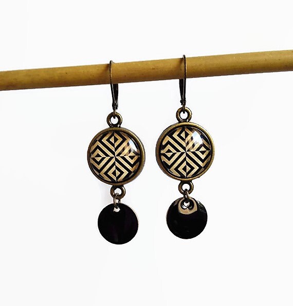 Schwarz Und Gold Anhänger Ohrringe Geschenk Bronze Pailletten Frau Cabochon Schwarz Und Gold Anhänger Ohrringe Geschenk Bronze Pailletten Frau Cabochon von lafeecarabochon