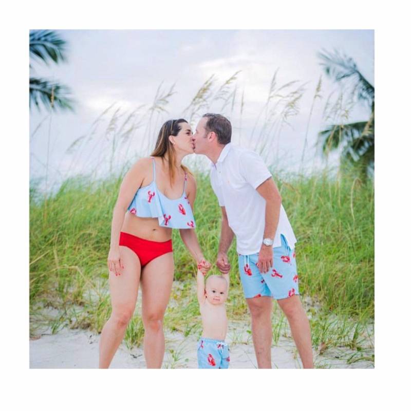 Passende Familienbadebekleidung Benutzerdefinierte Strandurlaubs-Outfits von lainoswimwear