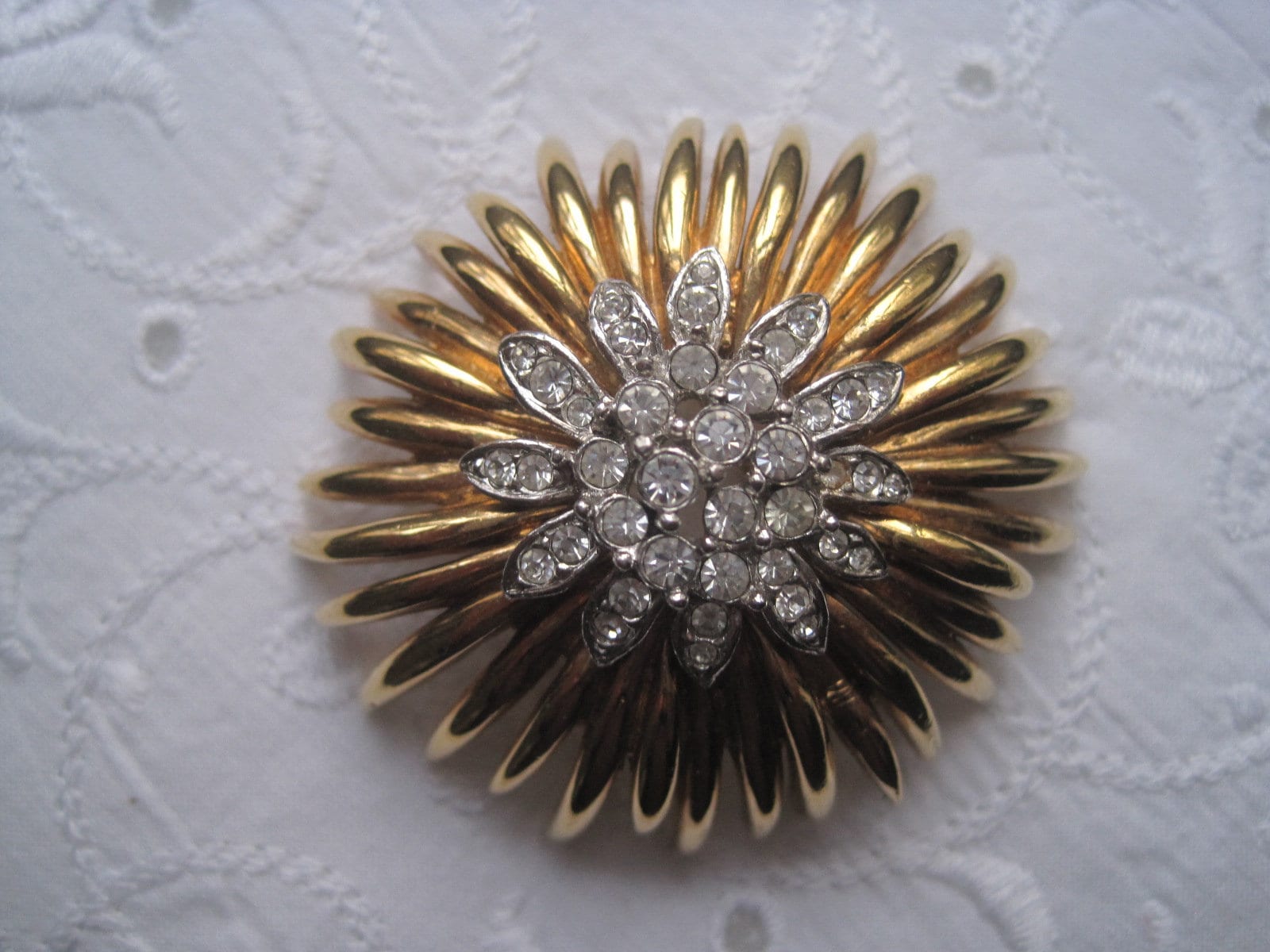 Sonnen Brosche Vintage 60Er Jahre von lajunavintage