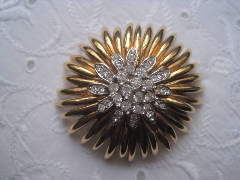 Sonnen Brosche Vintage 60Er Jahre Sonnen Brosche Vintage 60Er Jahre von lajunavintage