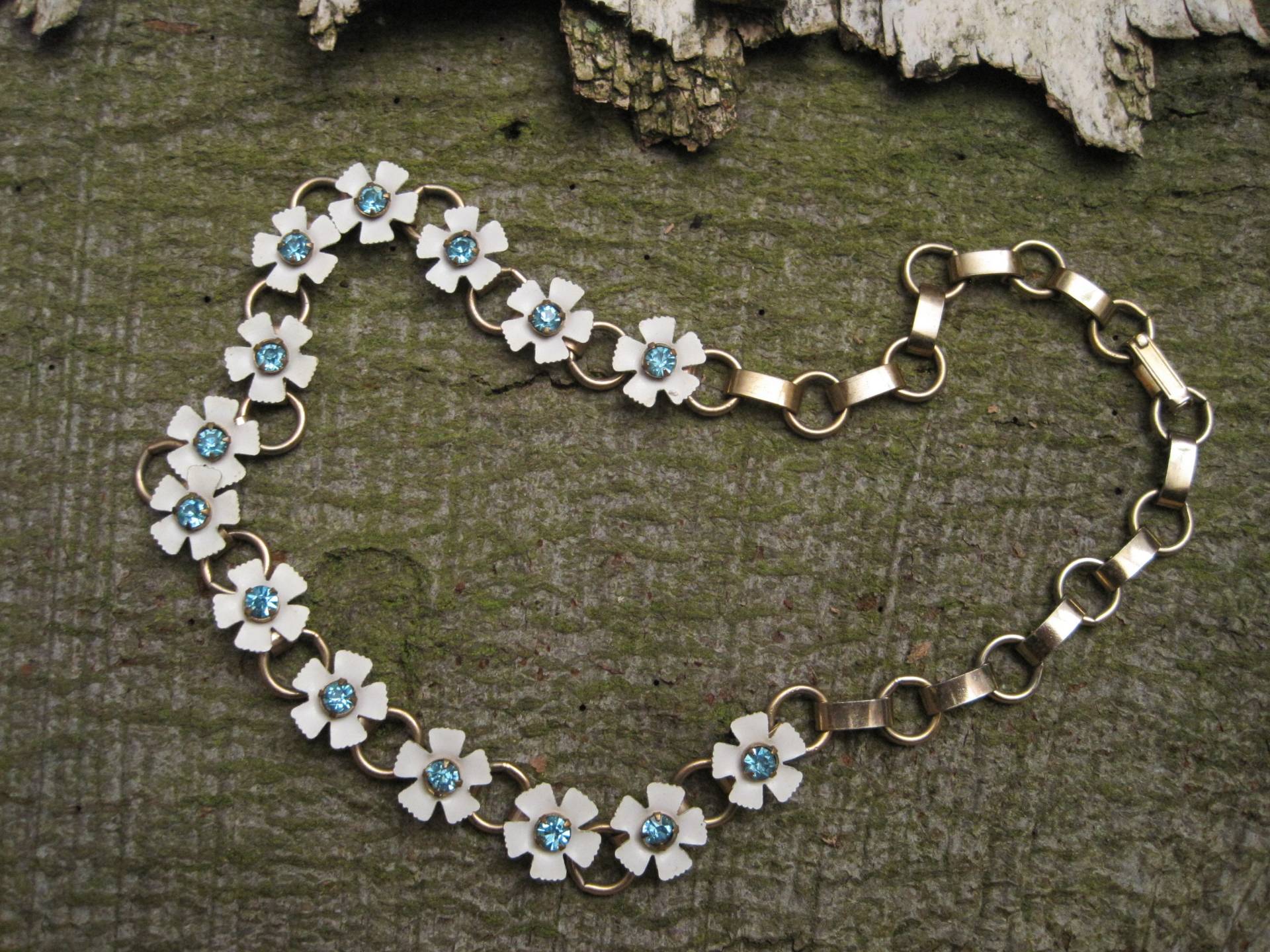 Vintage Blütenkette von lajunavintage