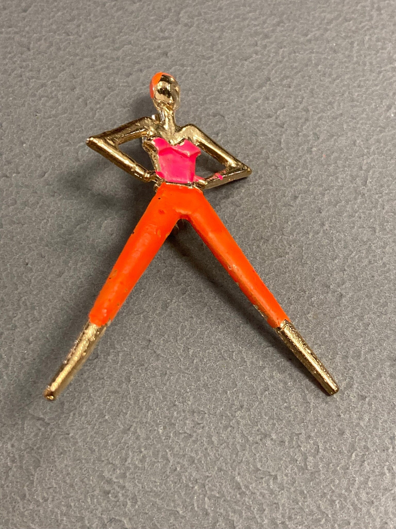 Kitsch 1980S Fitness Yoga Brosche Leuchtend Pink Orange Dame von lalaVintageJewellery