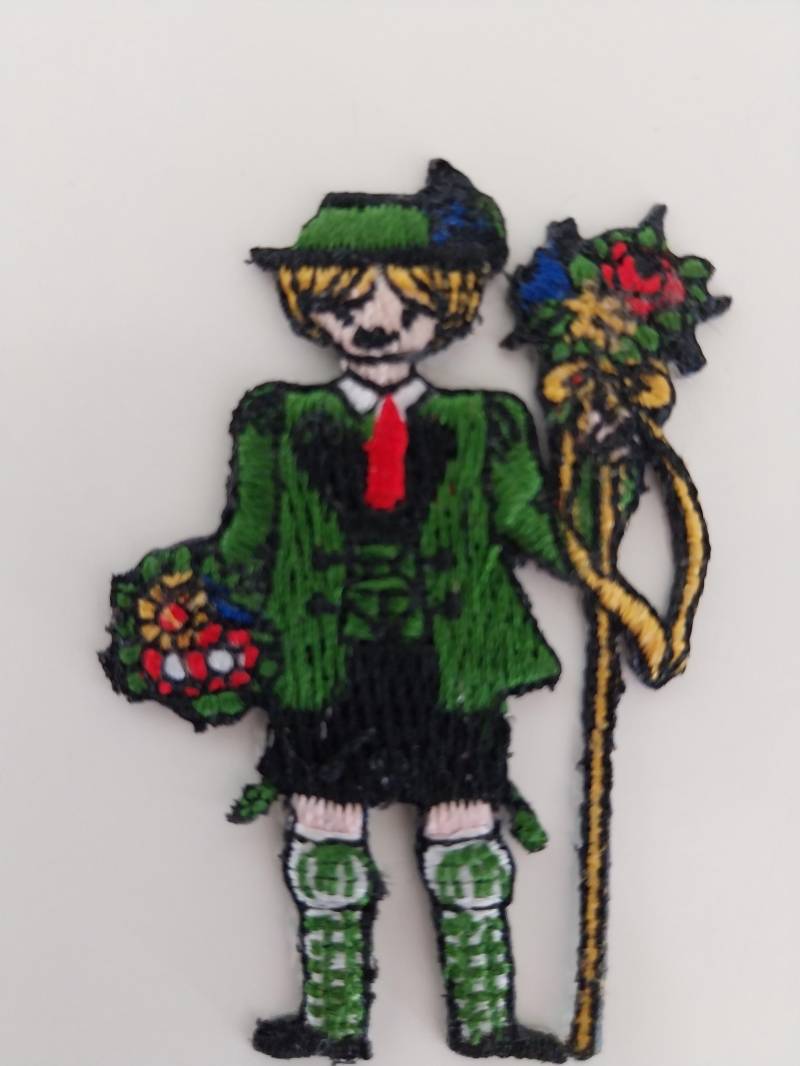 Tiroler Junge Gestickt Bügelbild 2Er Set Applikationen Verschönerung Tiroler Junge Gestickt Bügelbild 2Er Set Applikationen Verschönerung von lallehandmade