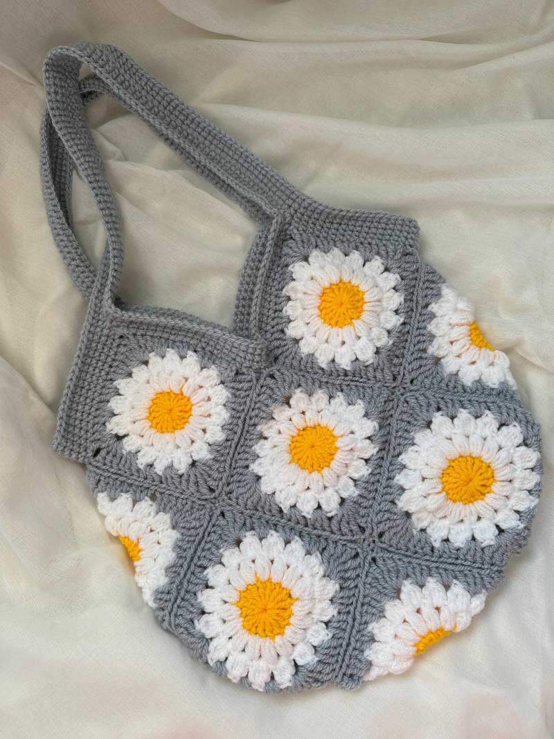 Gehäkelte Tasche -Blue Flower von lalovelymakramee