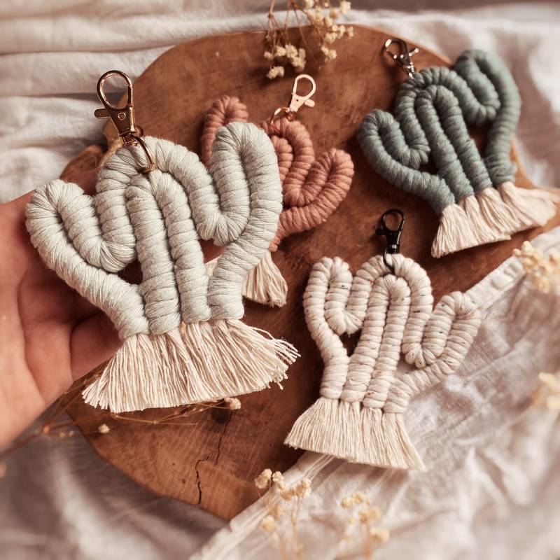 Makramee Schlüsselanhänger Kaktus Boho Makramee Schlüsselanhänger Kaktus Boho von lalovelymakramee