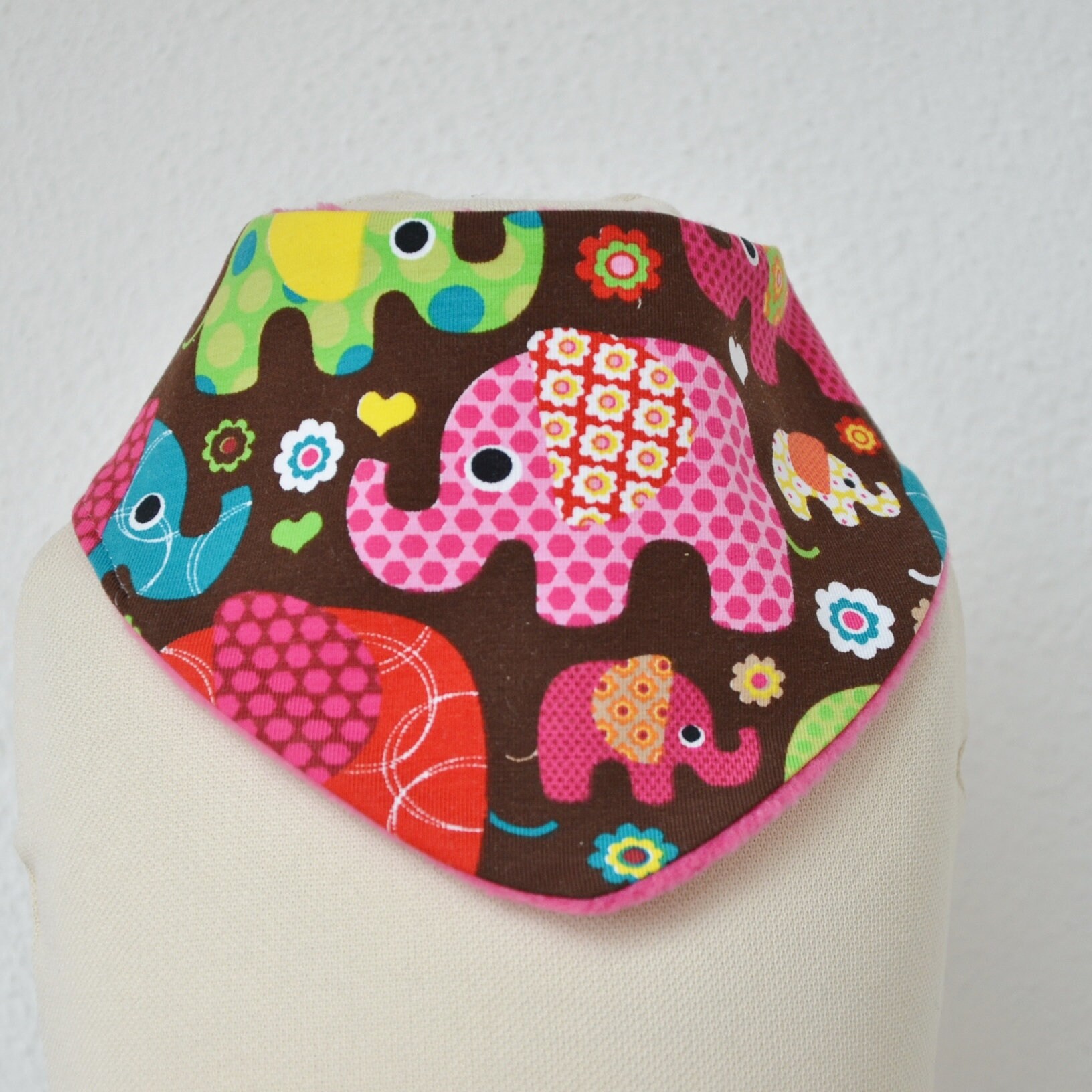 Baby Lätzchen Fleece Baumwolle Sabberlatz Halstuch 0-3 Jahre Elefanten Pink Bunt Rosa Mädchen Kinder Schal von lamaika