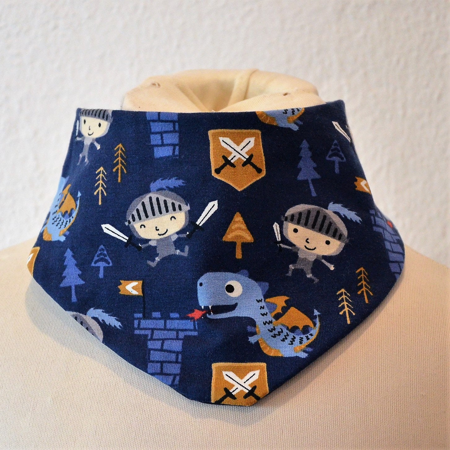 Baby Wende Lätzchen | Jungen 0-3 Jahre Ritter Drachen Blau Senfgelb/Uni Dunkelblau Jersey Sabberlatz Halstuch Bib von lamaika