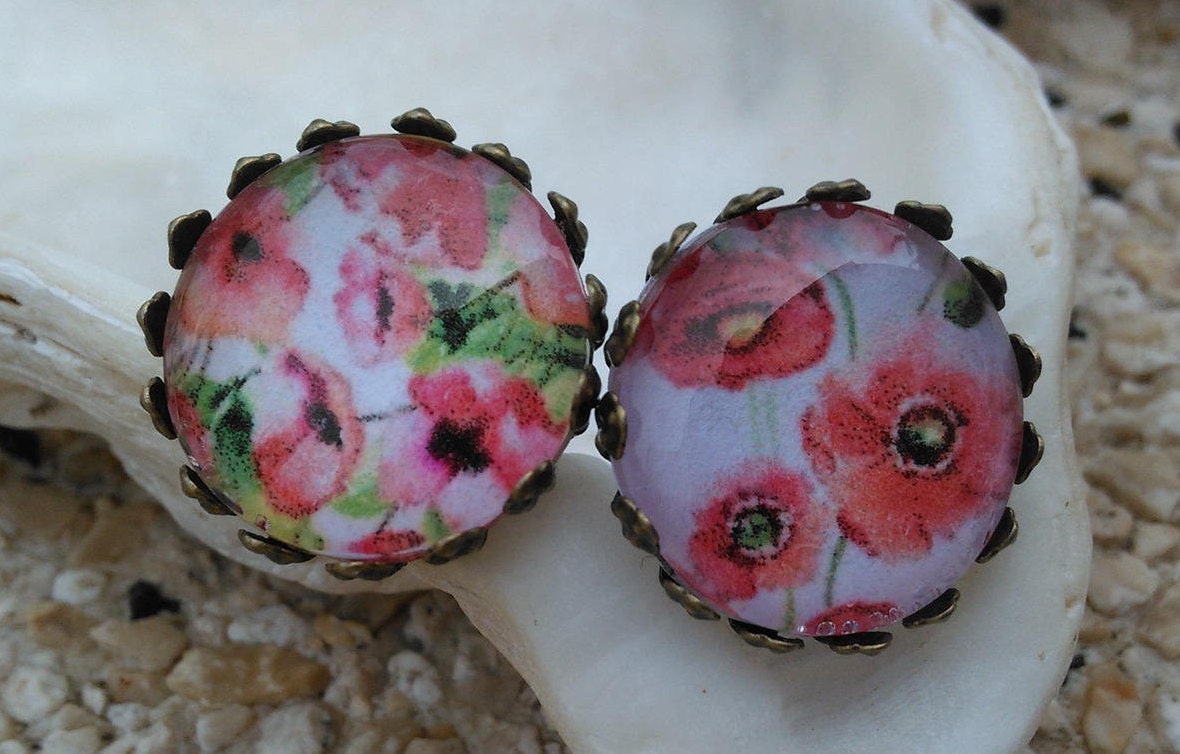 Ohrringe, Flohschnallen, Rote Mohnblumen, Ohrnägel, Handgemacht, Cabochon, Einzigartige Kreation, Verschieden Ohrringe, Flohschnallen, Rote Mohnblumen, Ohrnägel, Handgemacht, Cabochon, Einzigartige Kreation, Verschieden von laptarine