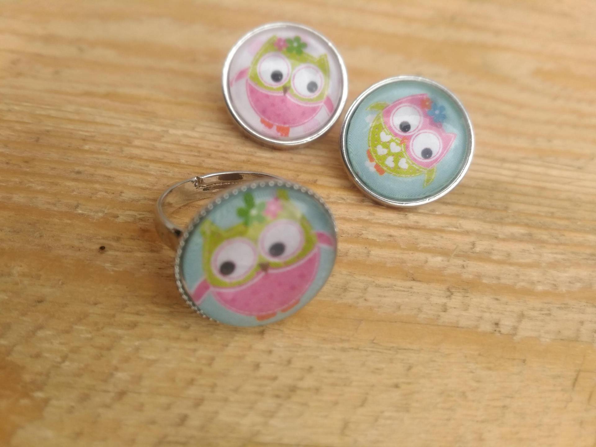 Schmuckset, Schöne Ohrringe Und Ring, Schmuck Kostüm, Mädchenschmuck, Einzelmodell Schmuckset, Schöne Ohrringe Und Ring, Schmuck Kostüm, Mädchenschmuck, Einzelmodell von laptarine