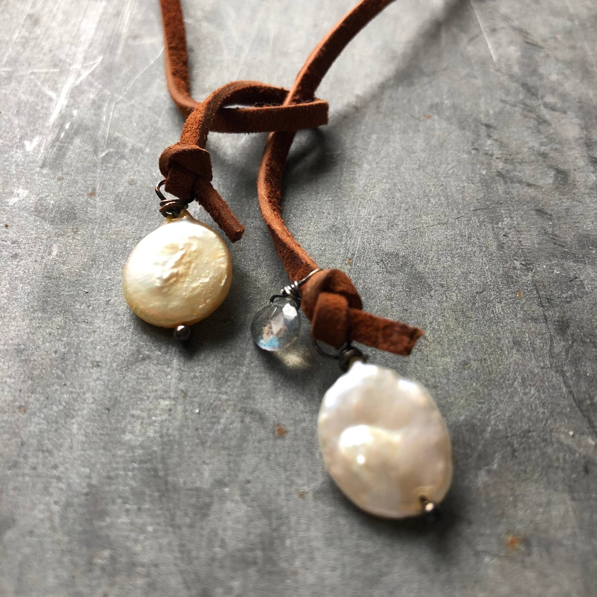 Süßwasser Perle Lariet Halskette von larkjewelrydesign
