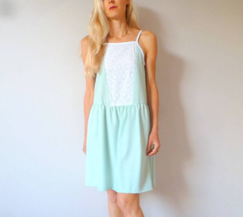 T.36 Lucille Spitze Brustplatte Grün Und Weiß Sommerkleid von larmoiredondine