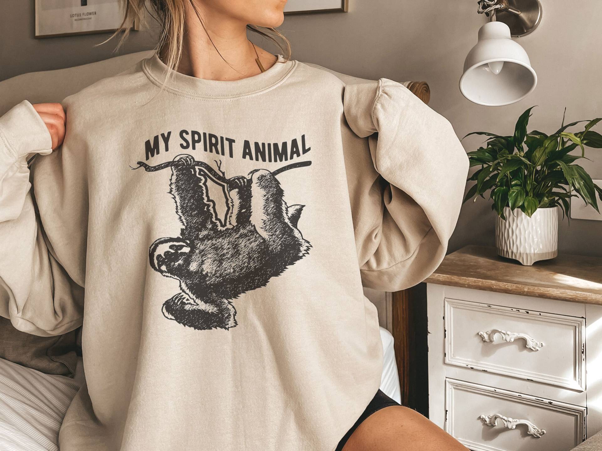 Faultier Sweatshirt, Damen Shirt, Geist Tier Liebhaber Geschenk, Tierliebhaber, Natur Abenteuer Shirt Pullover von lastearth