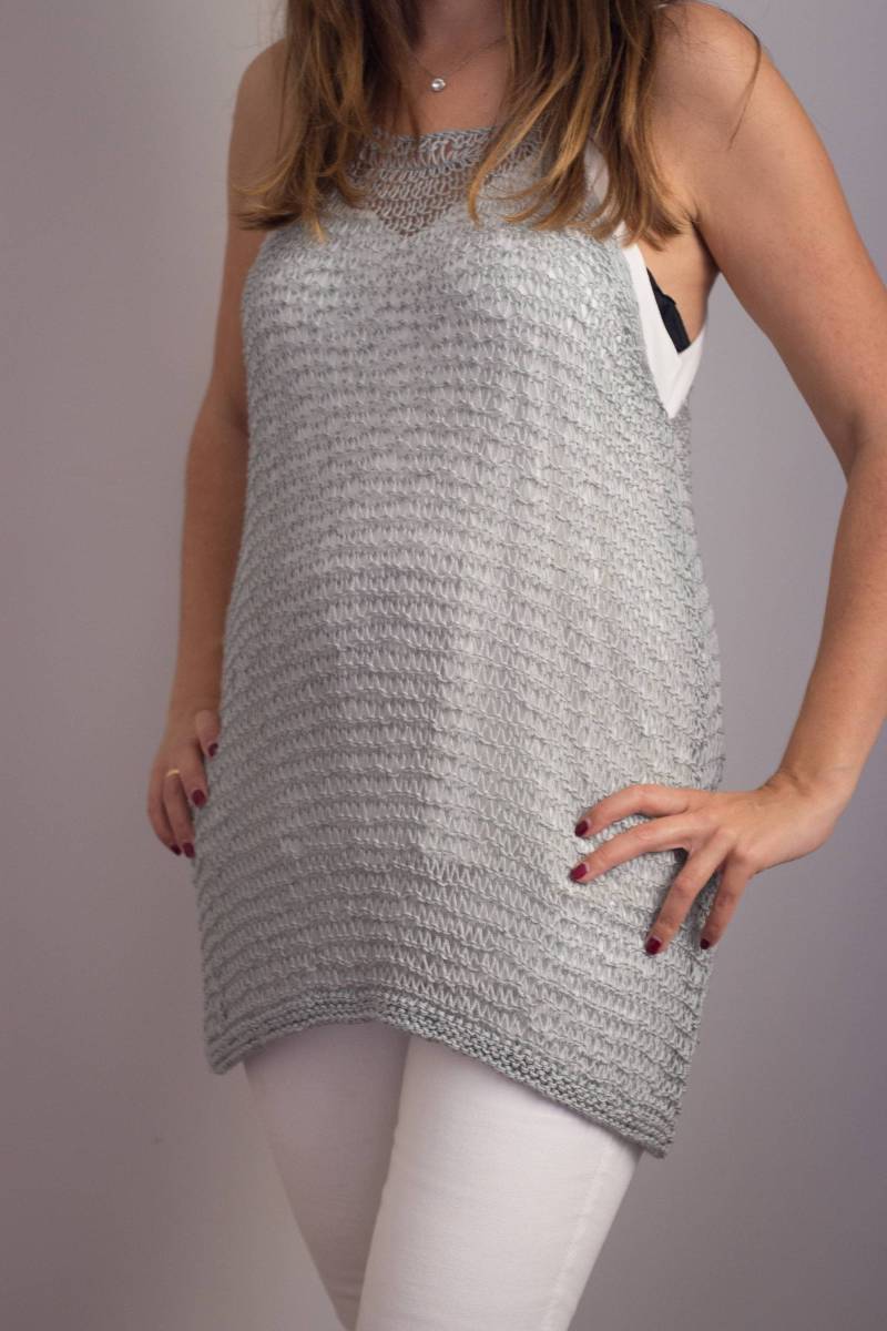 Handgewebter Garnpullover Mit Zwei Nadeln von latricotteje