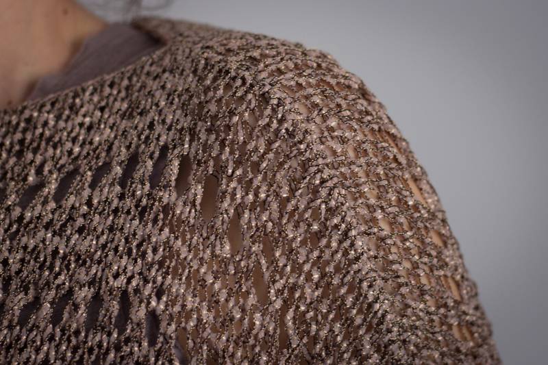 Mit Zwei Nadeln Handgewebter Kimono-Pullover Mit Fantasieband Originellem Lochmuster von latricotteje