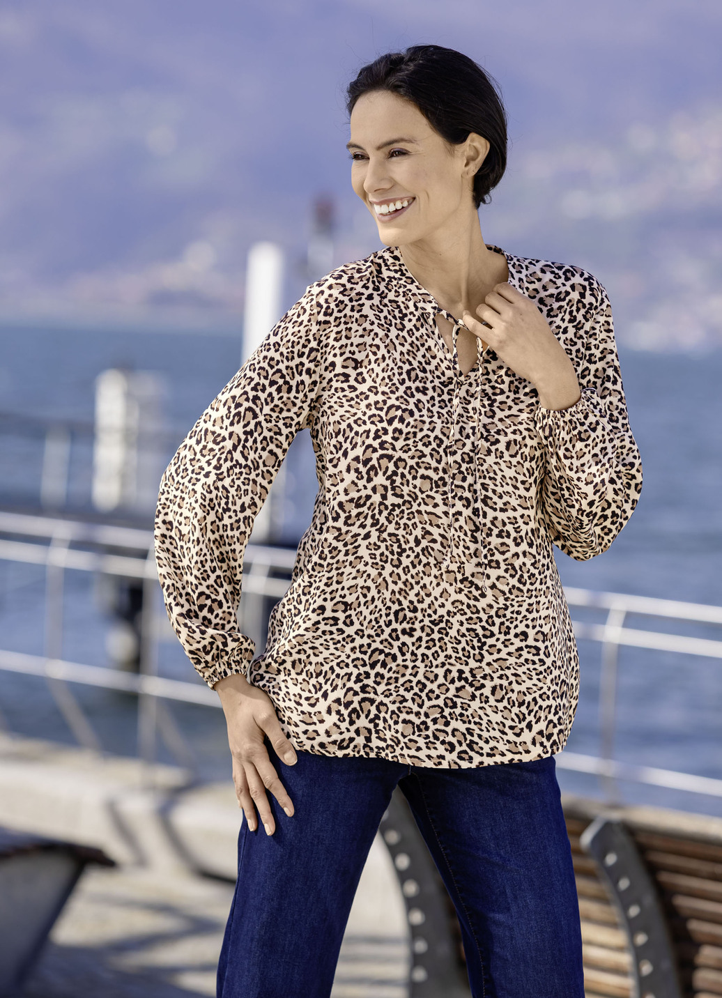 Tunika mit Bindebändchen, Beige-Taupe-Schwarz-Bunt, Größe 44 von laura kent