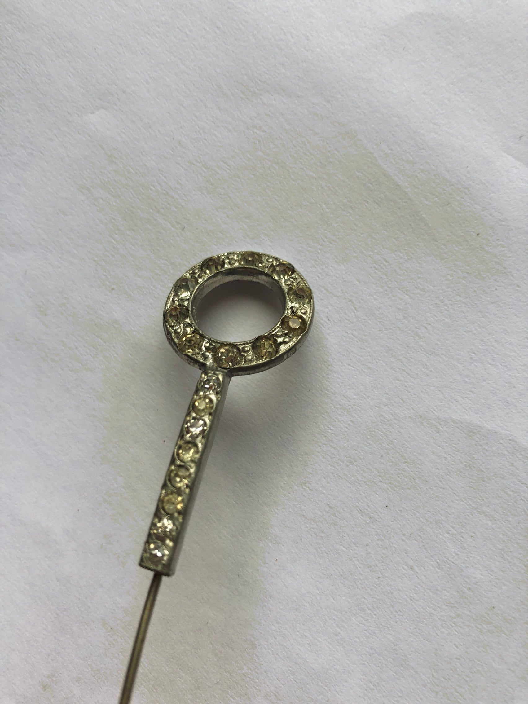 Art-Deco-strass Jabot Hut Pin Kreis Design von lauraab51