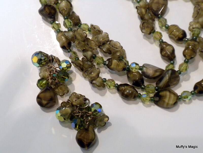 Halskette Ohrringe Aus Oliv-Grün Braun Givre Glas Perle Blumenperlen von lauraab51