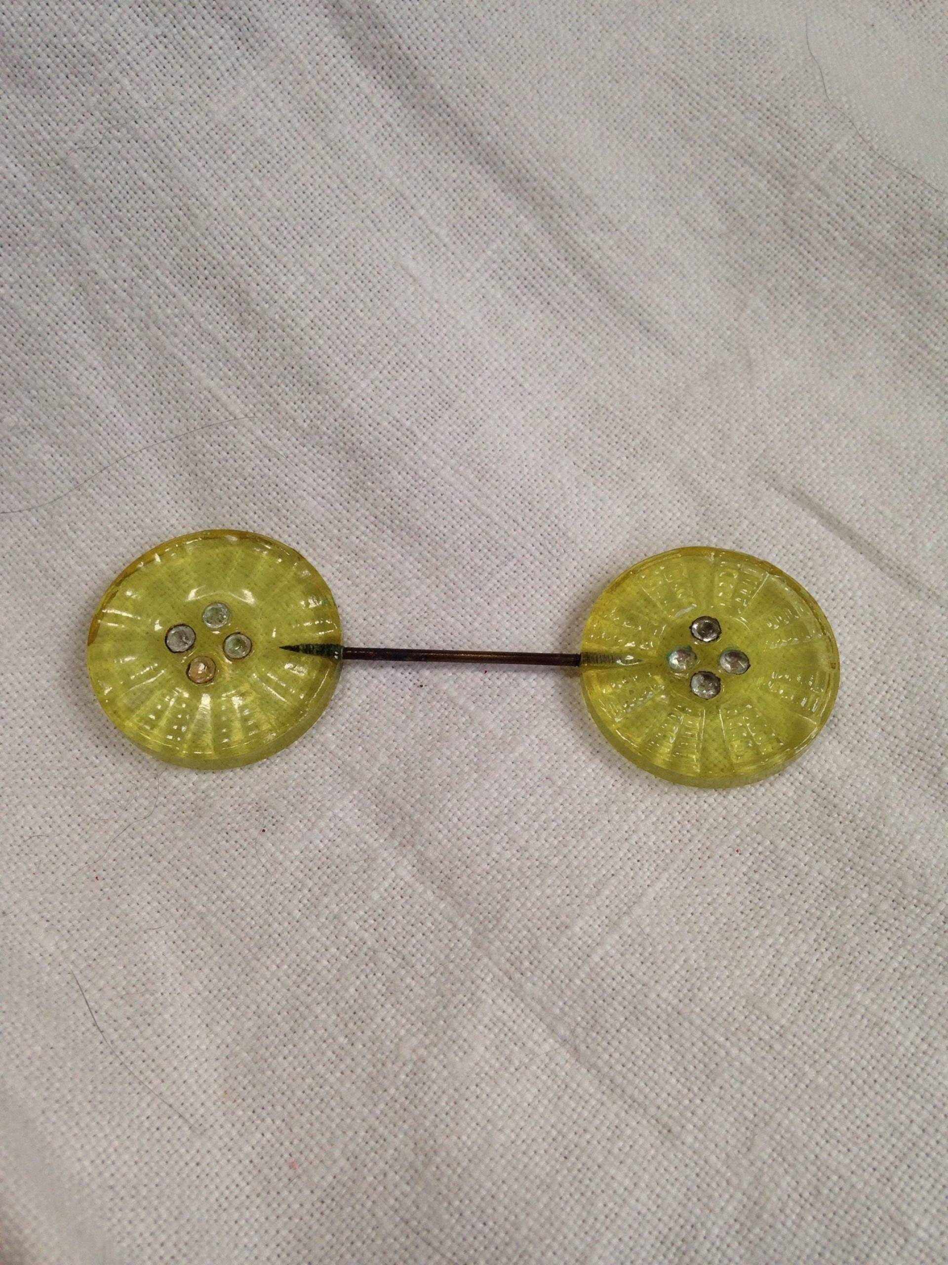 Lucite Scheibe Jabot Hutnadel von lauraab51