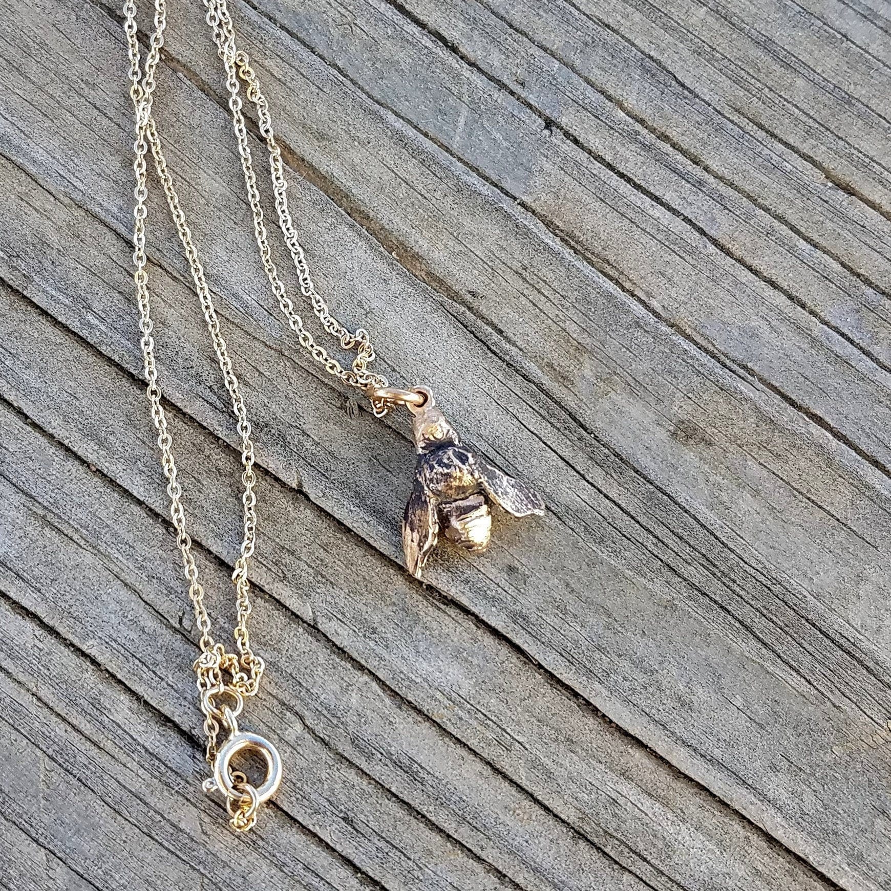 Bienen Anhänger Bienen Anhänger von laurajanesjewelry