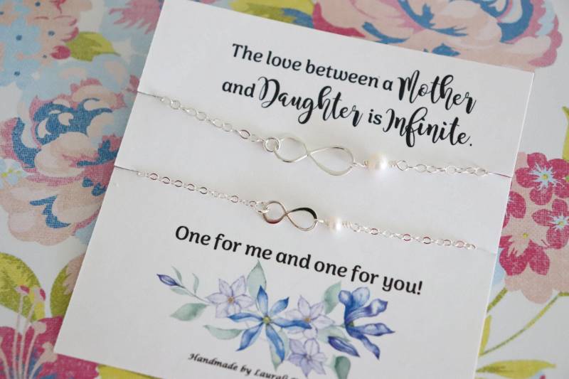 Mutter Und Tochter Infinity Armband Set, Geschenk, Kind Schmuck, Zart, Silber Infinity, Sterling Silber, Mom Geschenk von lauralidesigns