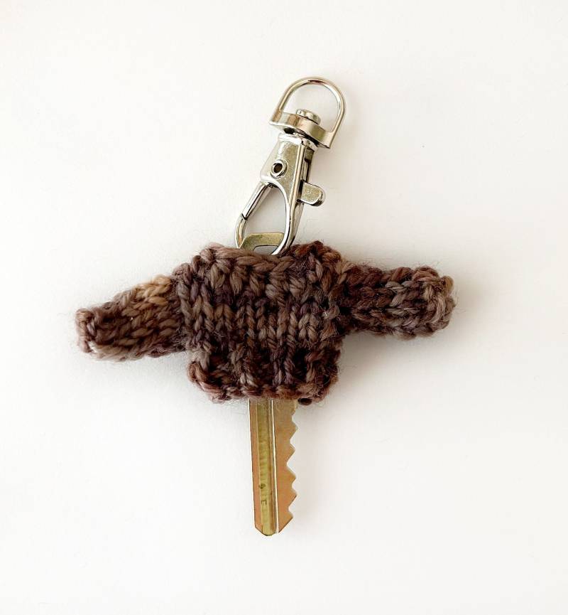 Schlüsselpullover - 2, 5 cm Über Der Brust Brauner Tweed Handgemachter Kleiner Pullover Einzigartiges Geschenk Für Schlüssel Schlüsselabdeckung Schlüsselpullover - 2, 5 cm Über Der Brust Brauner Tweed Handgemachter Kleiner Pullover Einzigartiges Geschenk Für Schlüssel Schlüsselabdeckung von lauraprilltoo