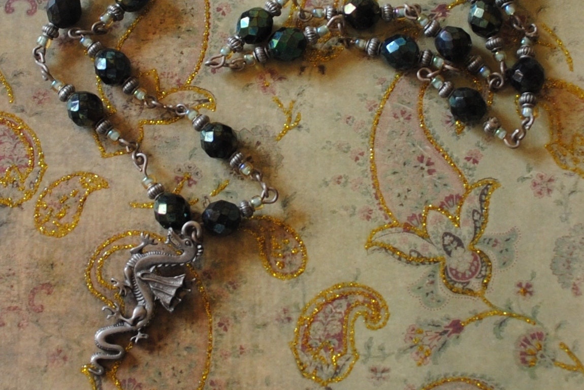 Grüne Drachen Kette | #108 von laurasaintmartin