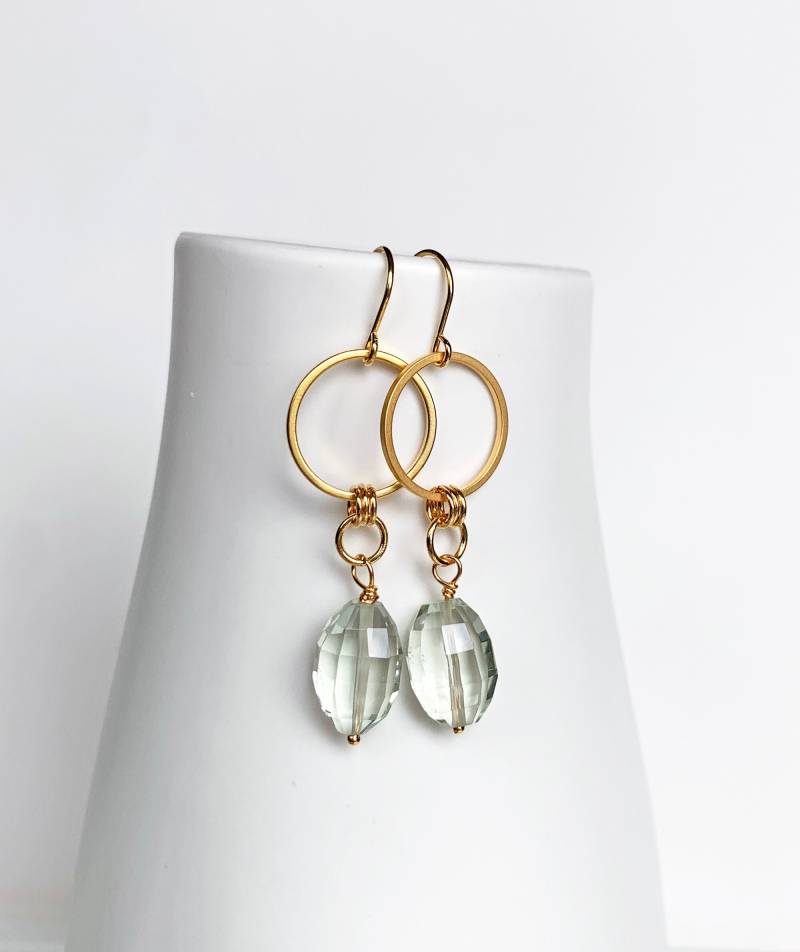 Grüne Amethyst Hängeohrringe 14K Gold Gefüllter Prasiolith Edelstein von laurastark