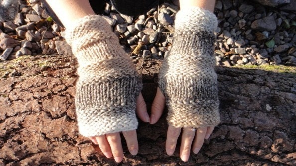Fingerlose Handschuhe - in Coffee Ripple, Vegane Strickware, Geschenkidee von laurimuks