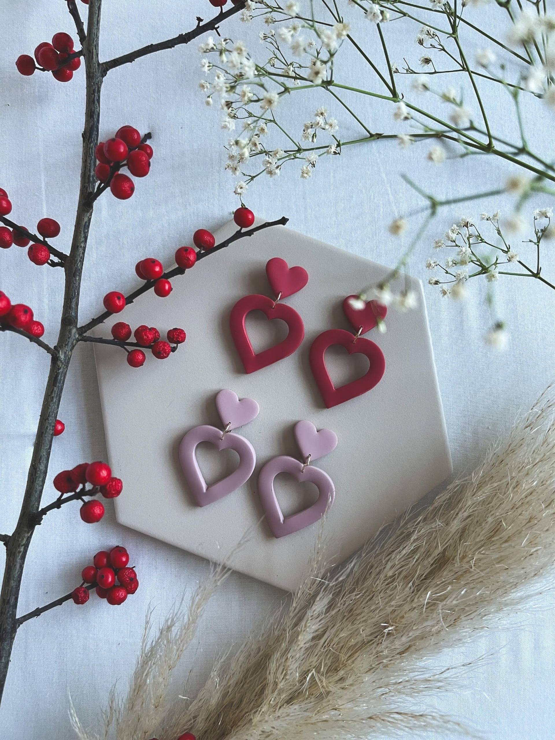 Liebesherz | Handgemachte Polymer Clay Ohrringe - Valentinstag Geschenk Baumeln Geschenke Für Frauen Minimalistisch von laustudioco