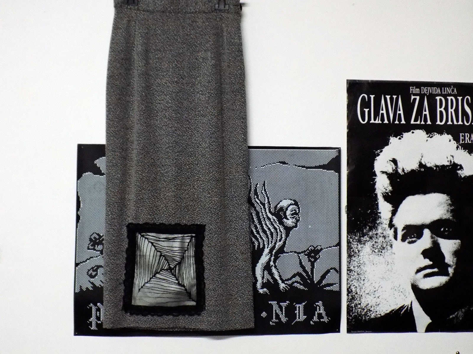 Silver Labyrinth - Neu Gestalteter Vntg Schwarz-Weiß-Maxi-Bleistiftrock von lavirintArt