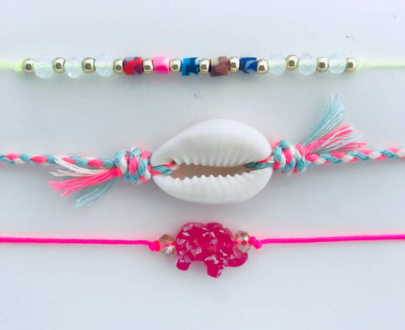 Elefant, Stein Sea Shell Armband, Schnurarmband, Schichtung Mehrere Stapelbare Armbänder, Sommer-Perlen, Freundschaftsarmband von layersofartisan