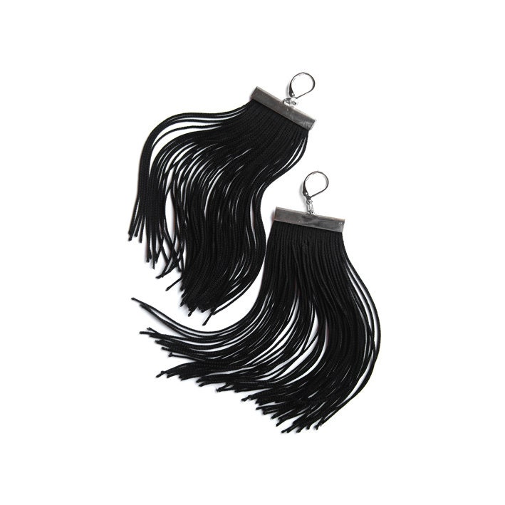 Halloween Schwarze Spinne Earrings.coal Schwarz Lange Fransen Earrings.licorice Schulter Dusters.chandelier Statement Ohrringe Baumeln Halloween Schwarze Spinne Earrings.coal Schwarz Lange Fransen Earrings.licorice Schulter Dusters.chandelier Statement Ohrringe Baumeln von lazysundaysshop