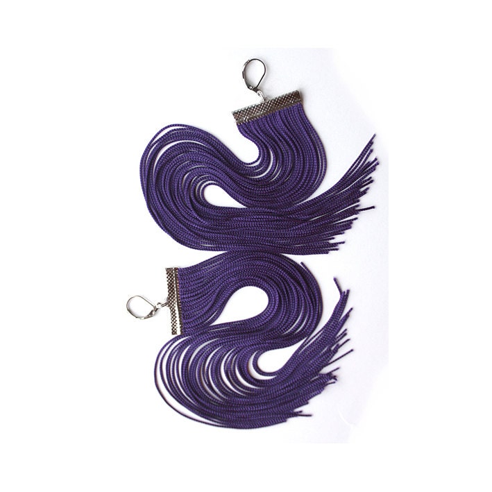 Violette Lange Fransen Earrings.purple Extra Erklärung Earrings.plum Schulter Dusters.dark Lavendel Handgemachte Jewelry.imperial Dangle Drop Violette Lange Fransen Earrings.purple Extra Erklärung Earrings.plum Schulter Dusters.dark Lavendel Handgemachte Jewelry.imperial Dangle Drop von lazysundaysshop