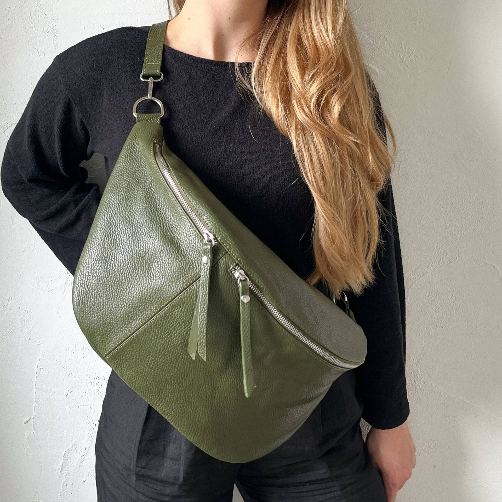 Leder Bauchtasche Grün Mit 2 Gurten Für Frauen, Ledertasche Khaki, Crossbody-Tasche Aus Leder, Umhängetasche Oliv, Geschenk Sie von lePelouStudio