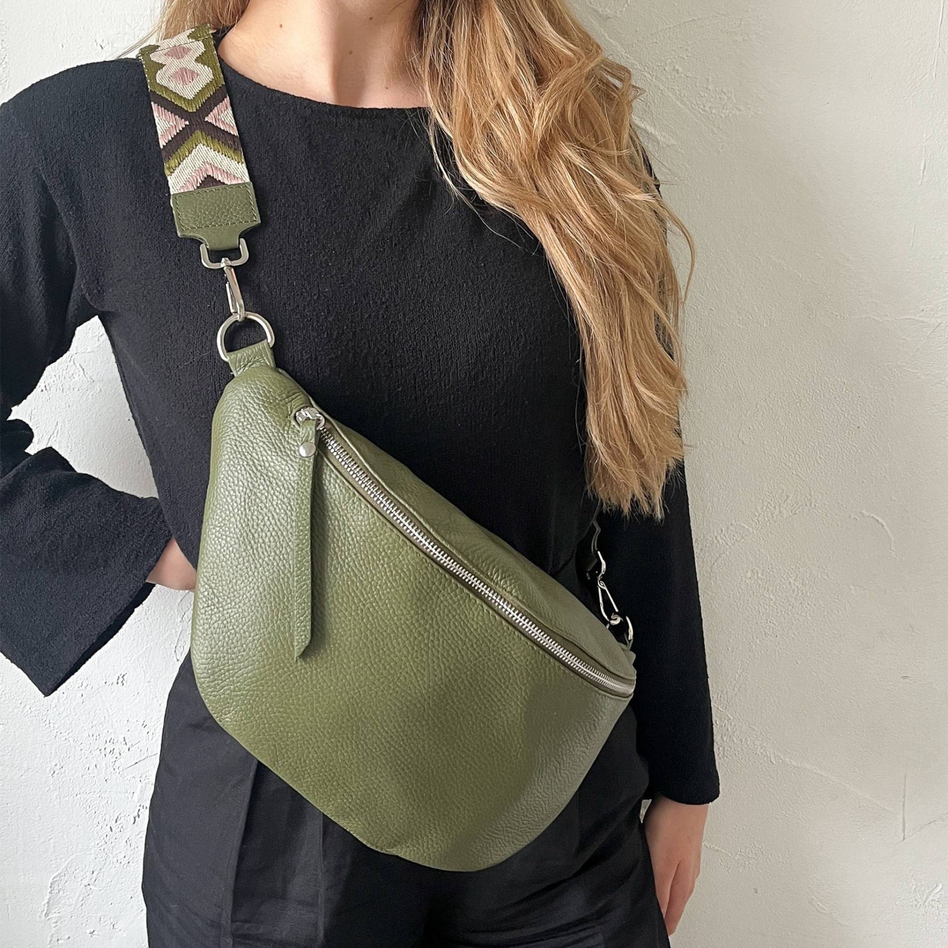 Leder Bauchtasche Grün Mit 2 Gurten Für Frauen, Ledertasche Khaki, Crossbody-Tasche Aus Leder, Umhängetasche Oliv, Geschenk Sie von lePelouStudio