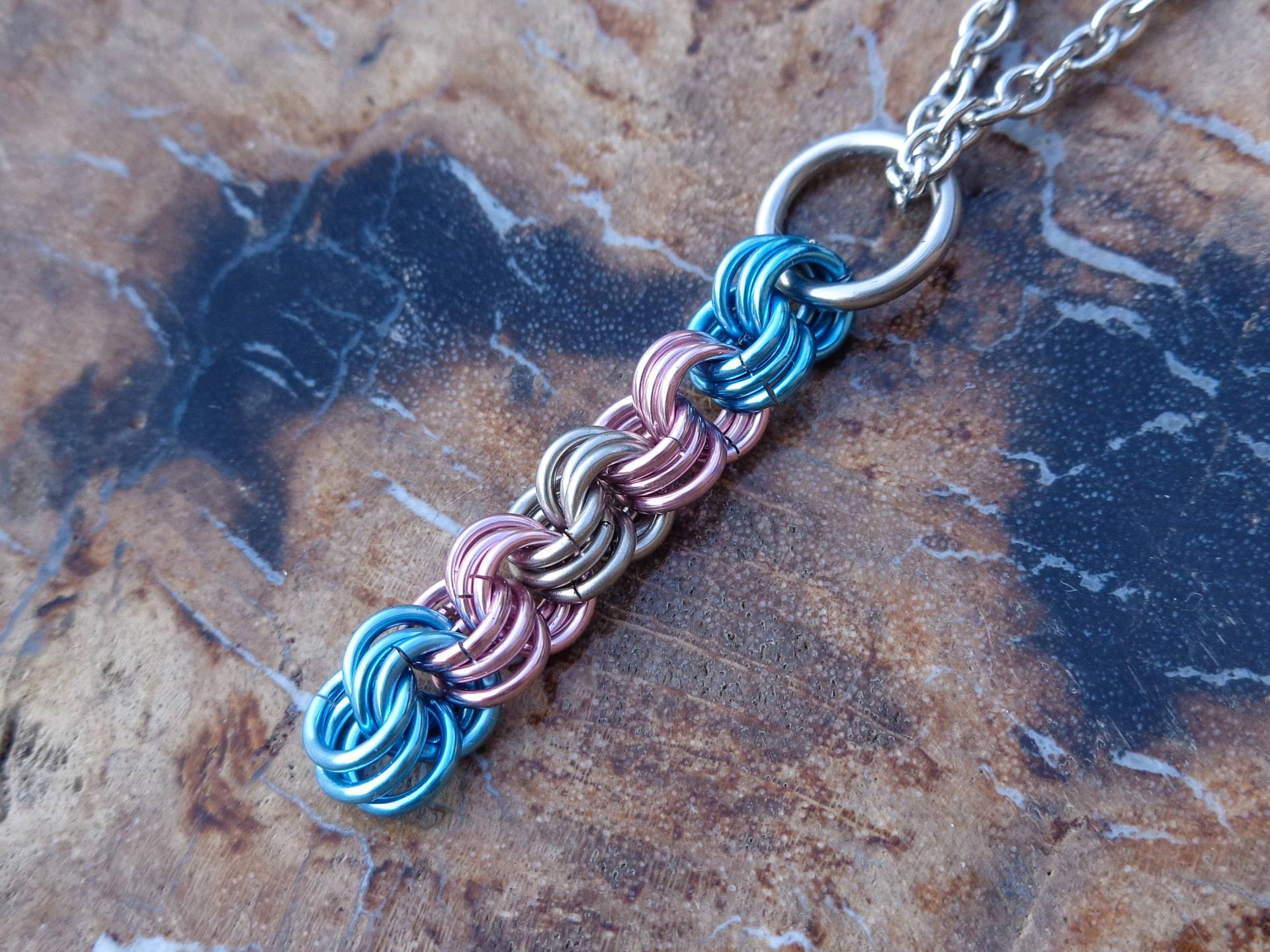 Pride Collection - Transgender Triplet Anhänger Pride Collection - Transgender Triplet Anhänger von leafworkjewelry