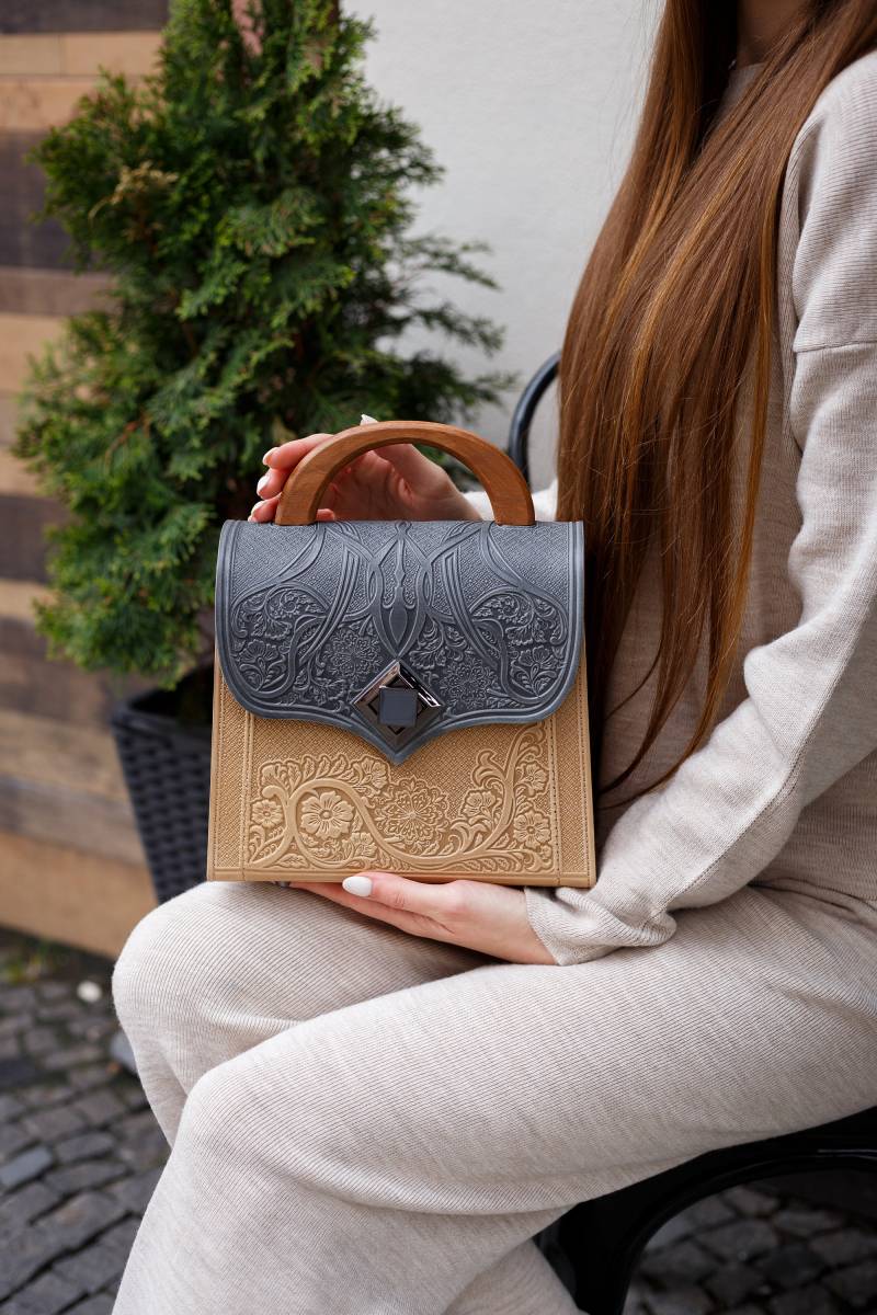 Handgefertigte Holzgriff Leder Crossbody Handtasche - Geldbörse Aus Der Ukraine von leathercraftByVector