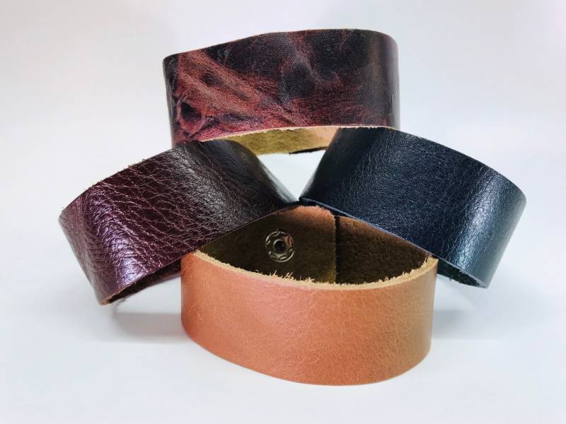1 Zoll Breit Leder Manschette/Armband Blanks. Einzel - Oder Großhandelspaket 1 Zoll Breit Leder Manschette/Armband Blanks. Einzel - Oder Großhandelspaket von leathermavericks
