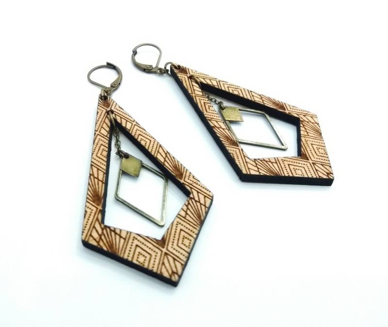 Ohrhänger Aus Holz Mit Gravur - Duo Diamanten Art-Déco-Hintergrund Ohrhänger Aus Holz Mit Gravur - Duo Diamanten Art-Déco-Hintergrund von leboisadesoreilles